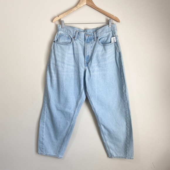 NWT Old Navy Extra High-Waisted Light Wash Balloon Ankle Jeans - Picture 2 of 7